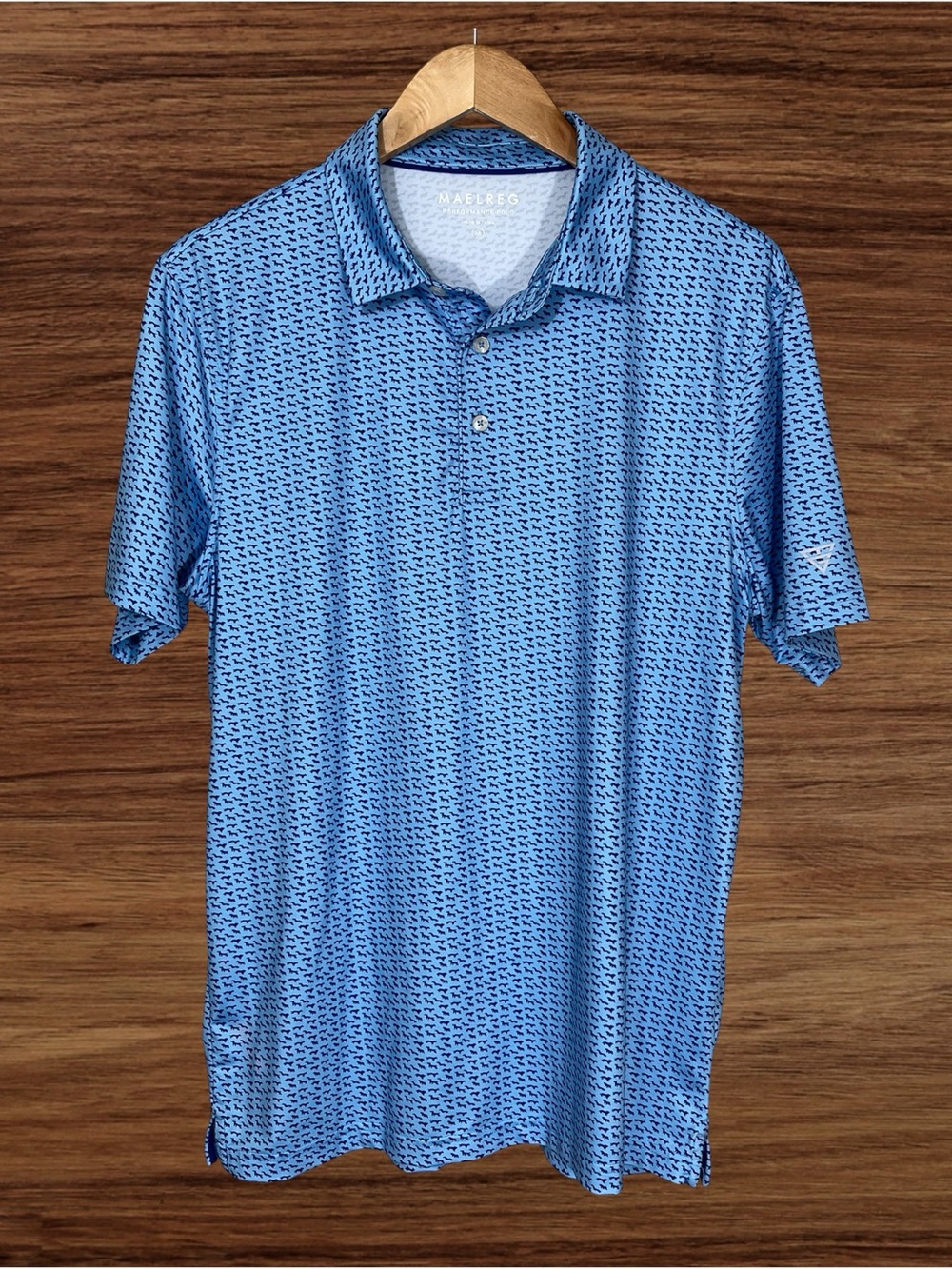 Maelreg Performance Polo Dogs Theme. Size Medium